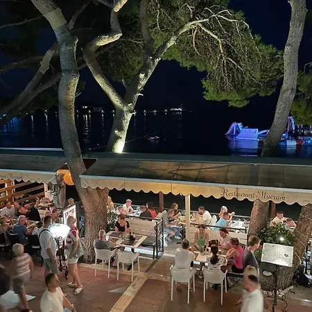 Apartment Mucrum Makarska Exterior photo